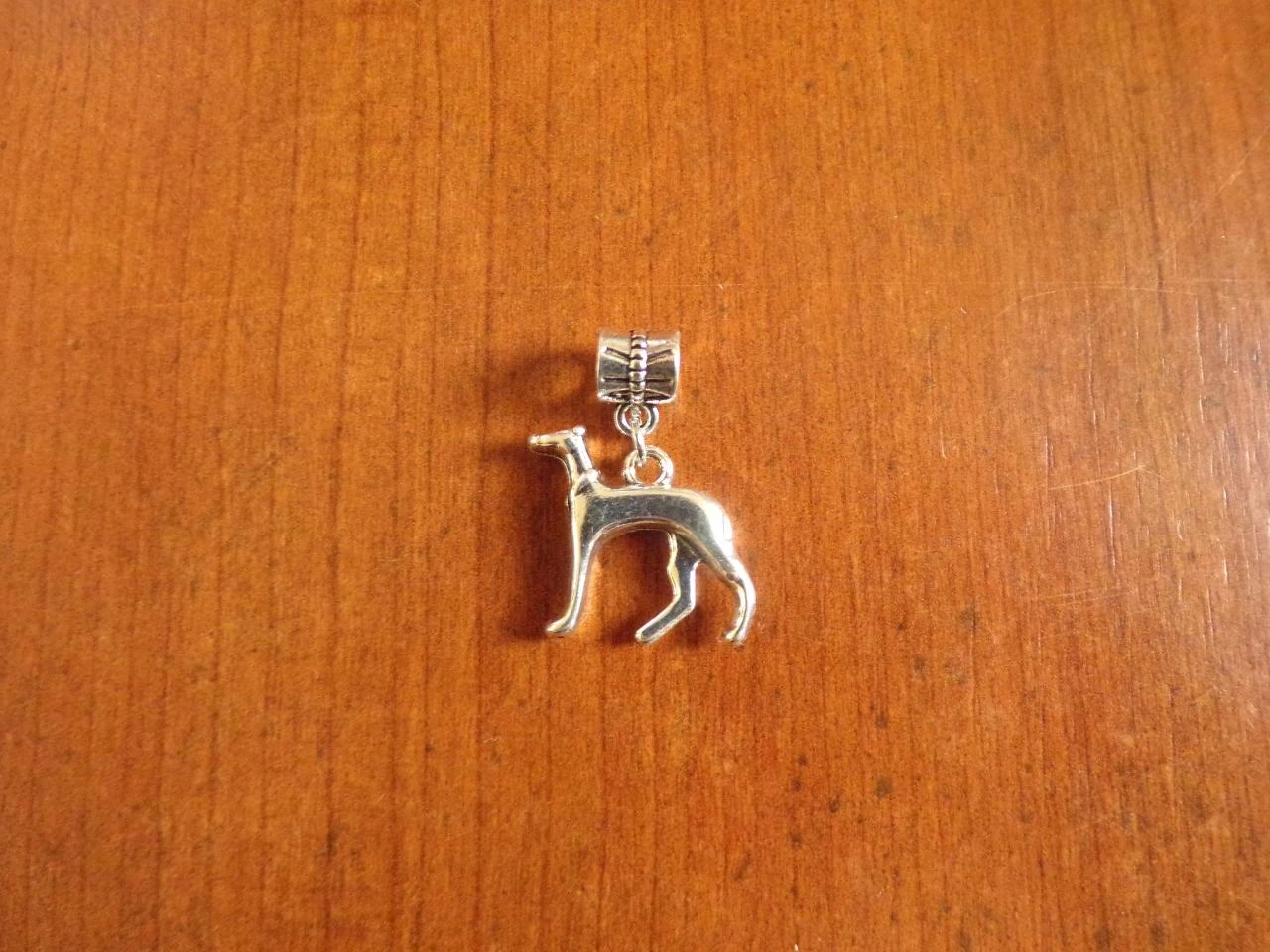 pendentif argenté lévrier 20 x 20 mm